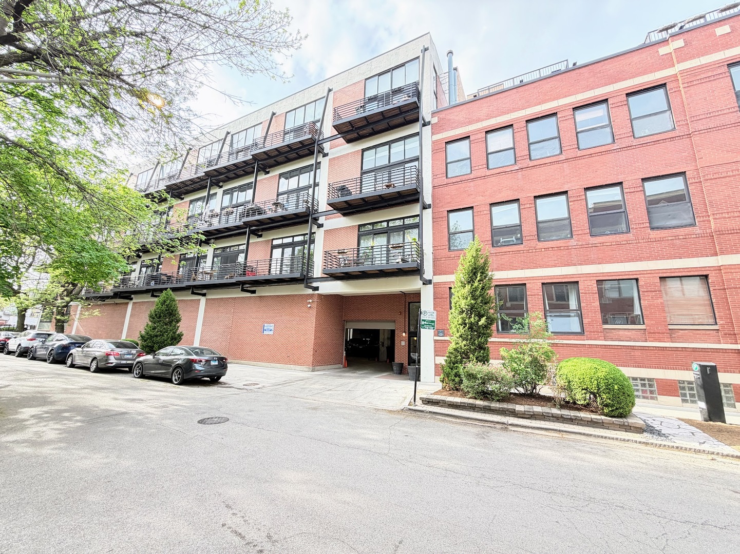 2012 W Saint Paul Avenue #409, Chicago, IL 60647