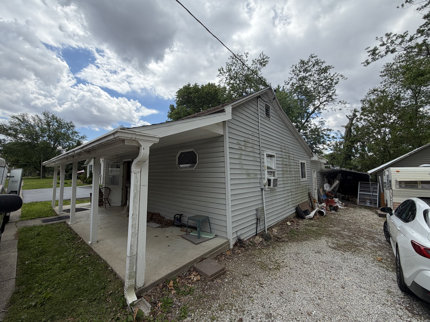 1026 N Market Street, Monticello, IL 61856