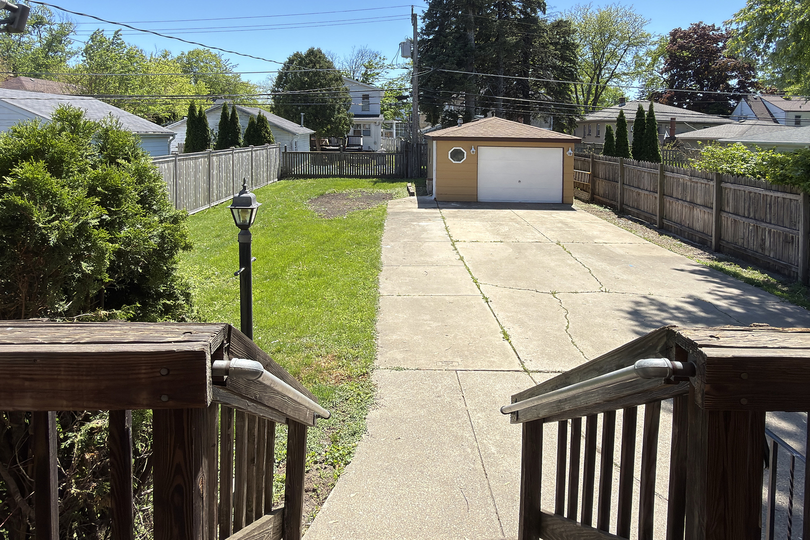963 E Prairie Street, Des Plaines, IL 60016