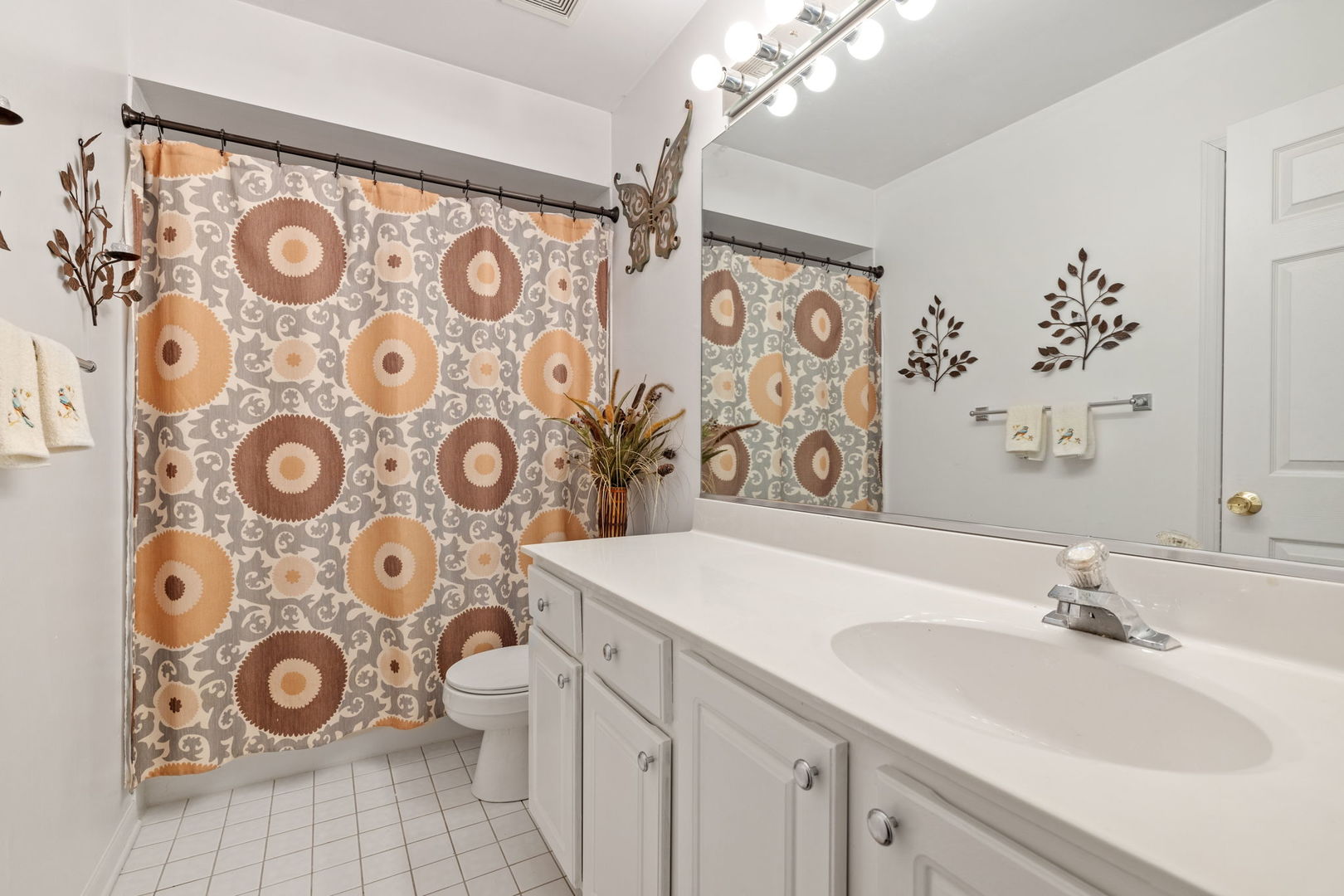 9051 Mansfield Drive, Tinley Park, IL 60487