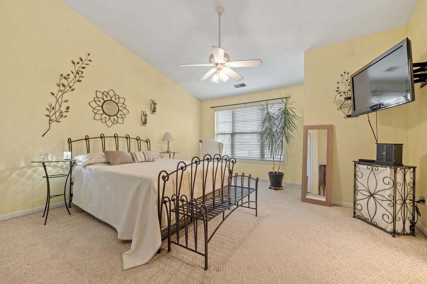 9051 Mansfield Drive, Tinley Park, IL 60487