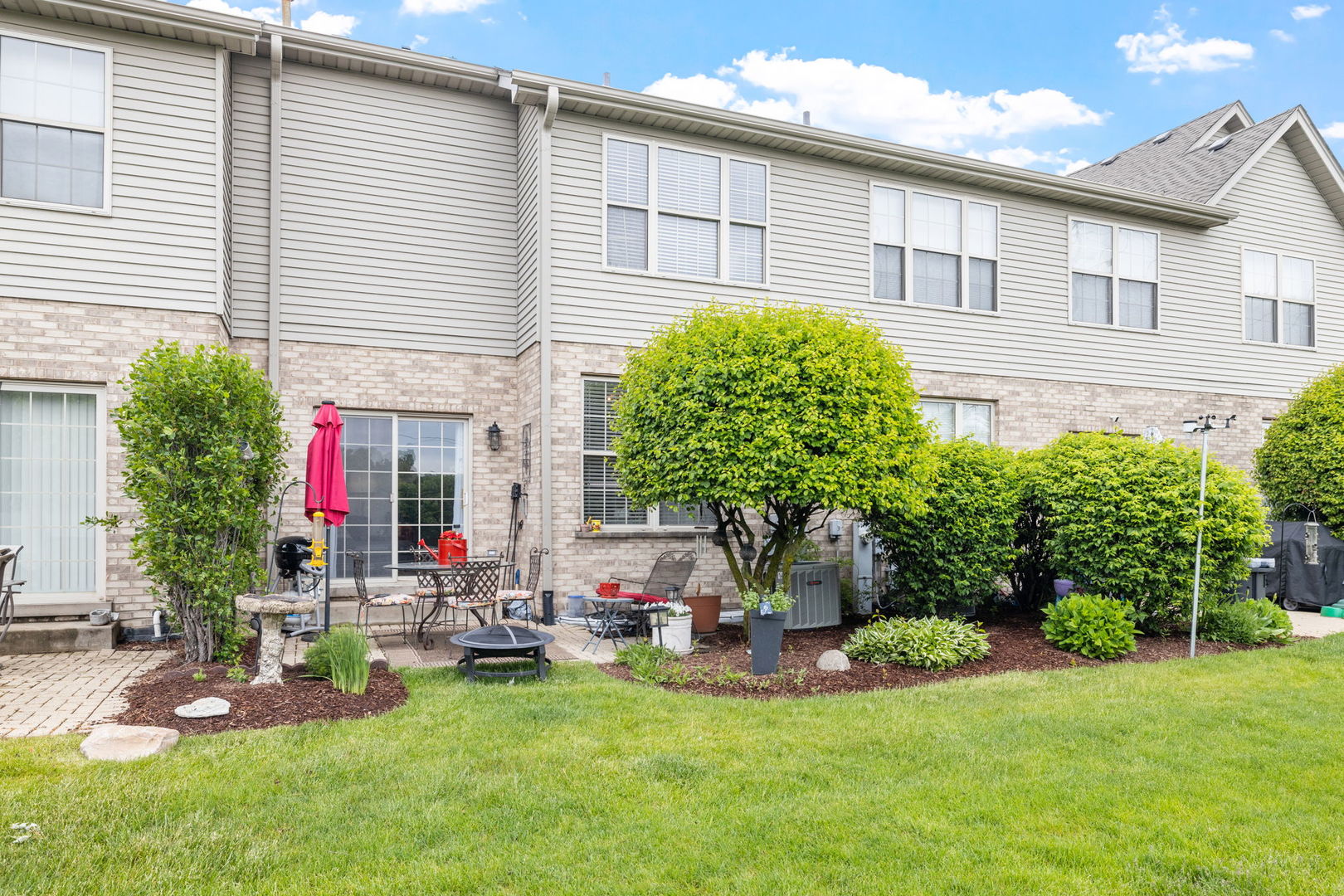 9051 Mansfield Drive, Tinley Park, IL 60487