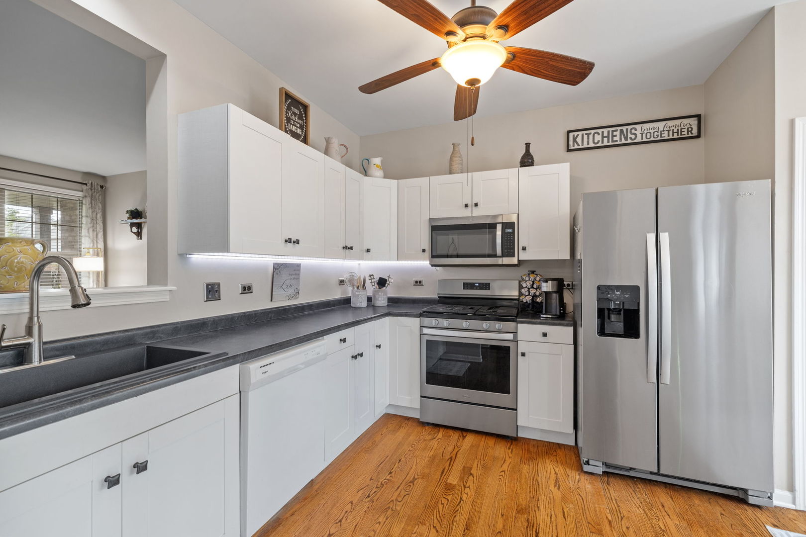 9051 Mansfield Drive, Tinley Park, IL 60487