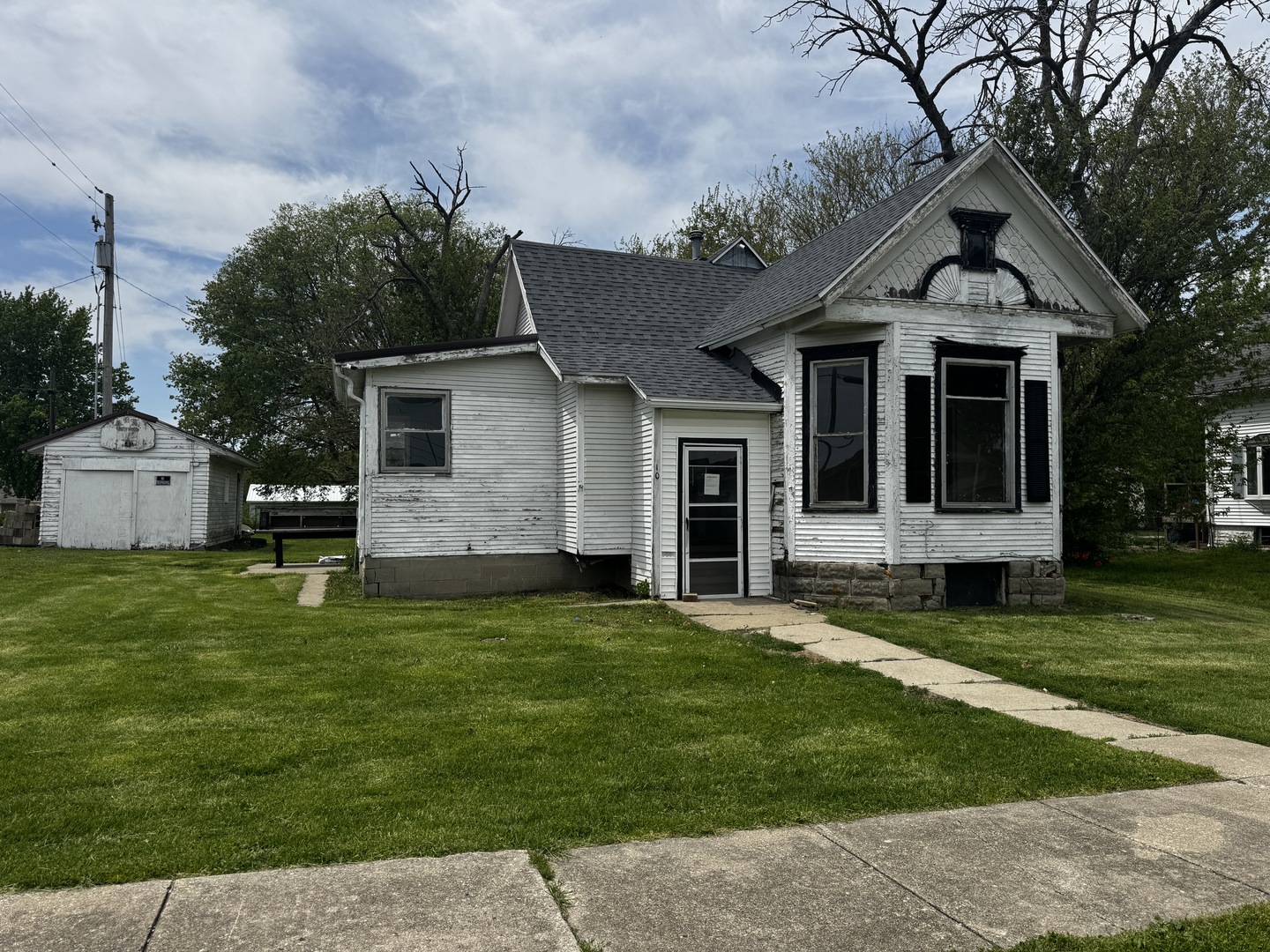 10 N 3rd Street, Chatsworth, IL 60921