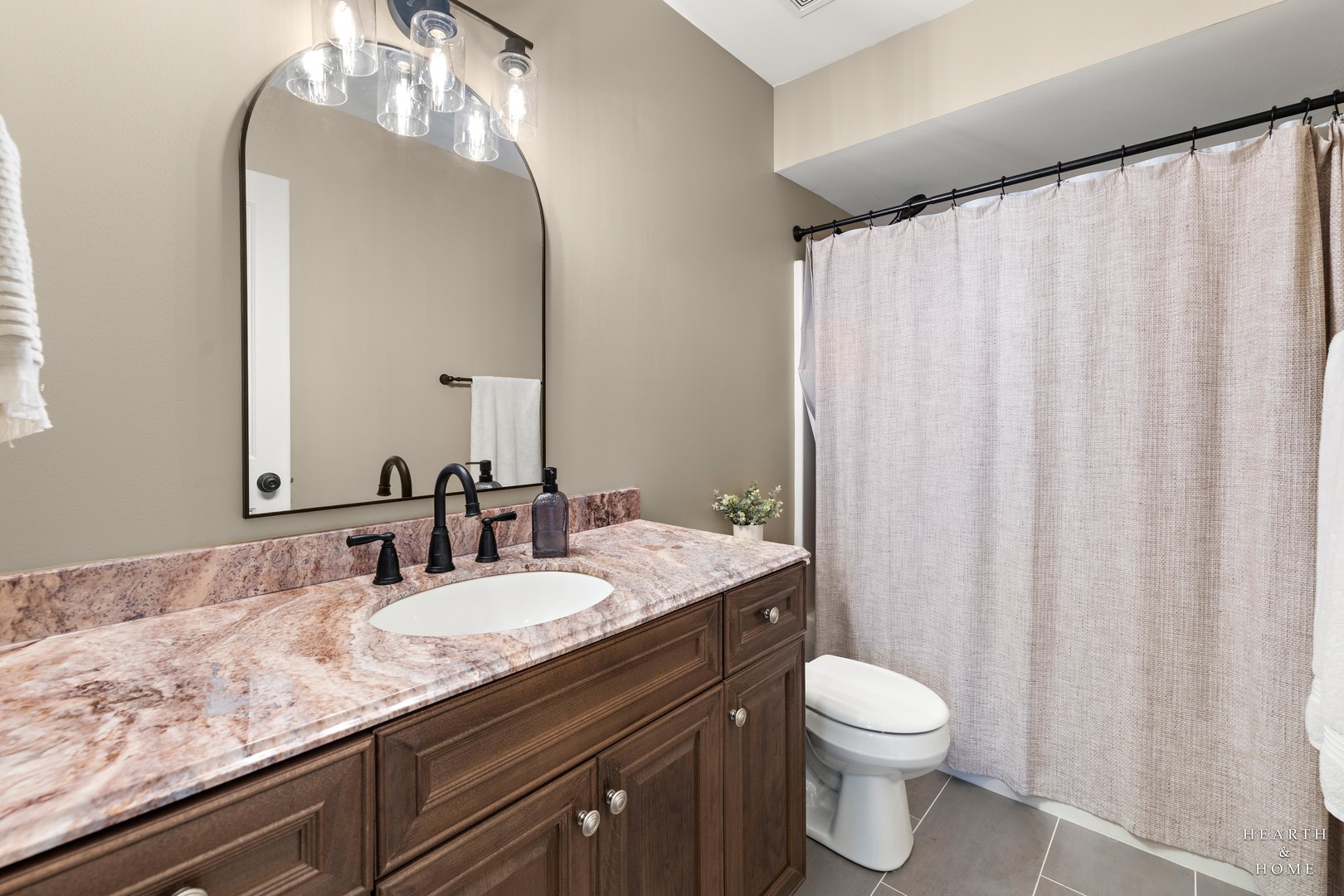 5832 Landcaster Circle, McHenry, IL 60050