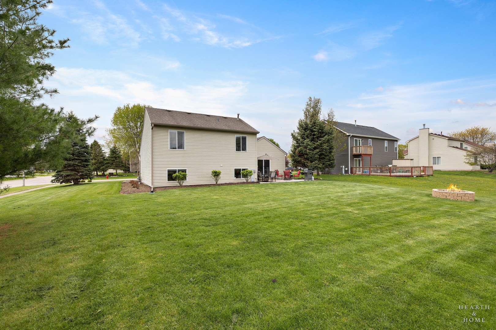 5832 Landcaster Circle, McHenry, IL 60050