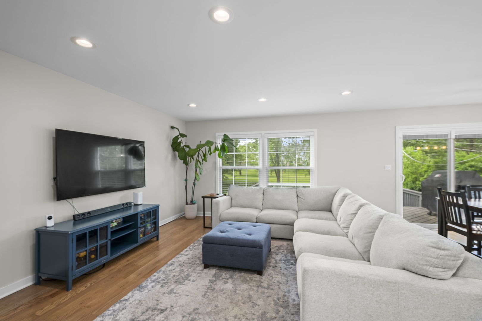 Arlington Heights, IL 60004