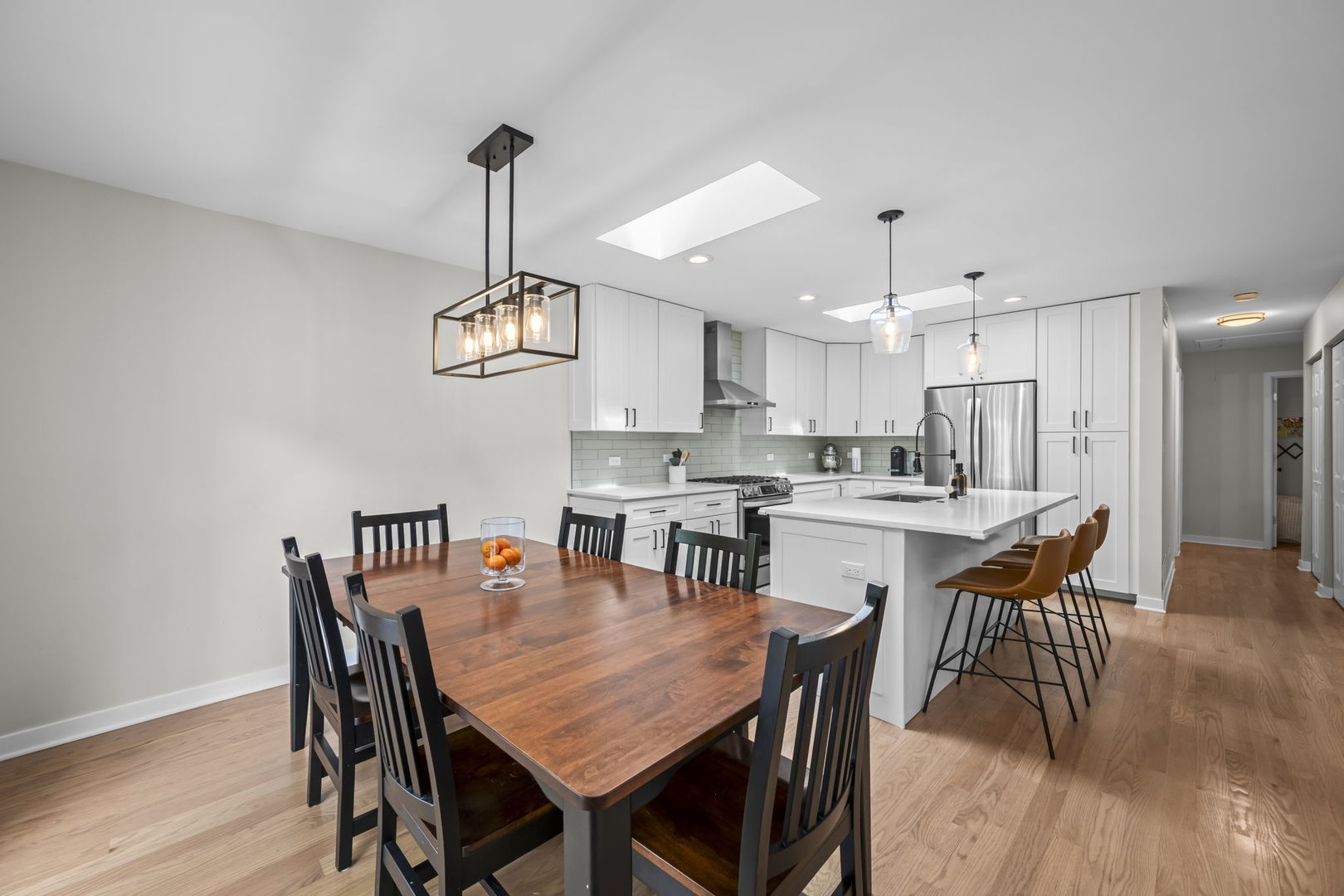Arlington Heights, IL 60004