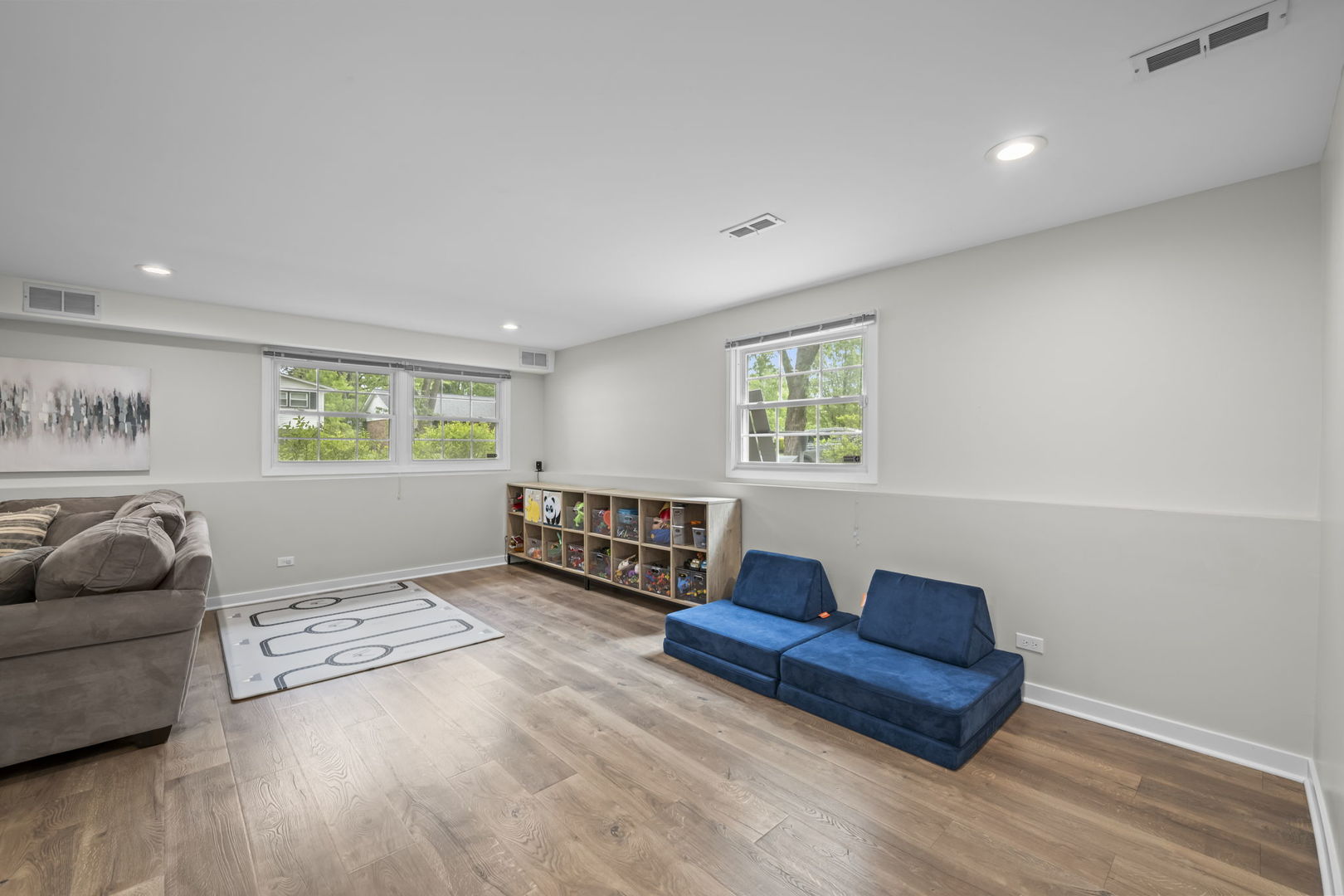 Arlington Heights, IL 60004