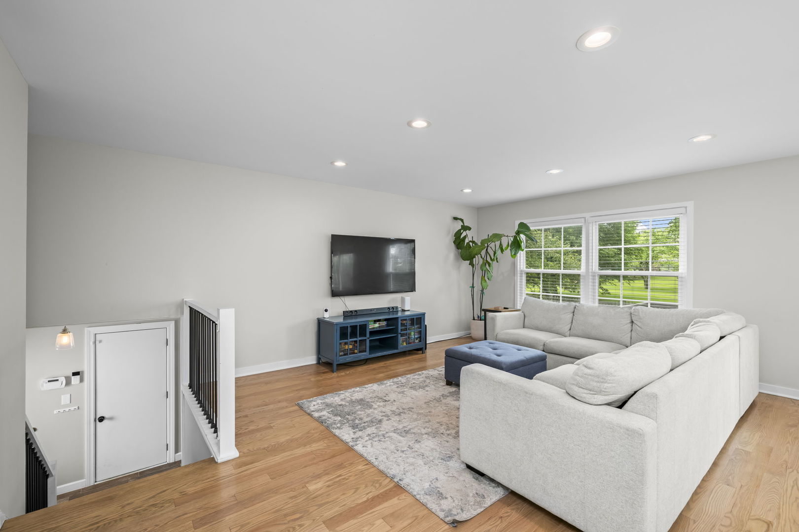 Arlington Heights, IL 60004