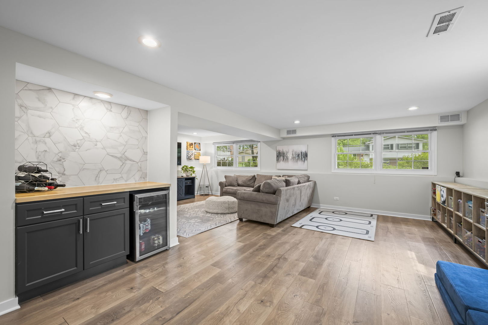 Arlington Heights, IL 60004