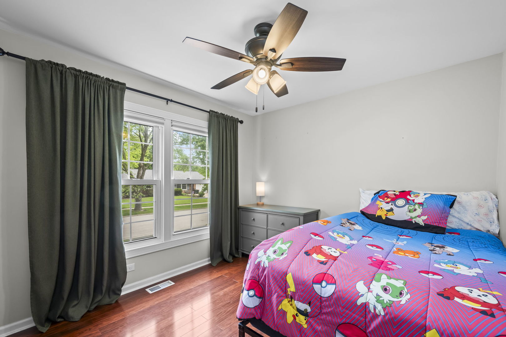 Arlington Heights, IL 60004