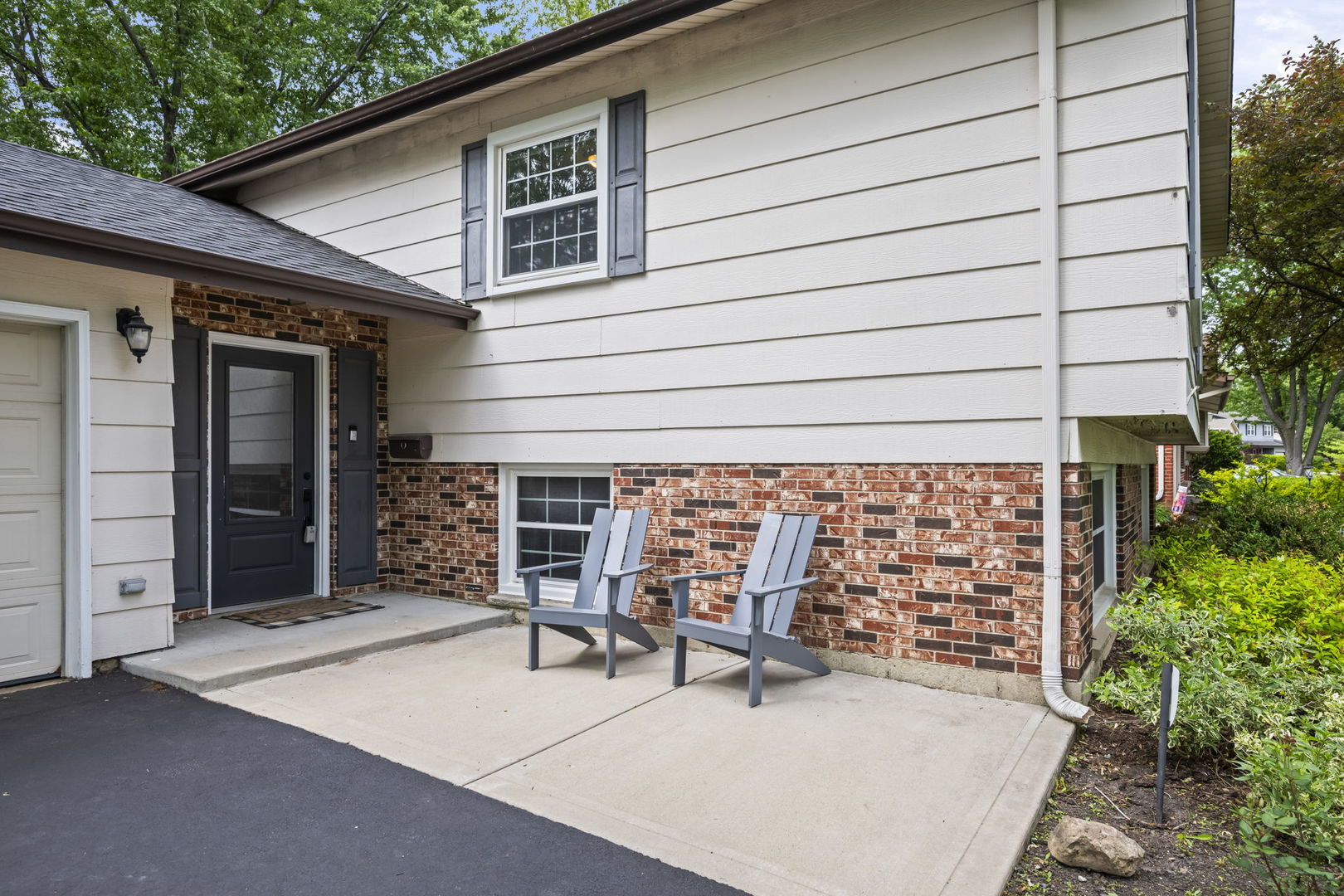 Arlington Heights, IL 60004