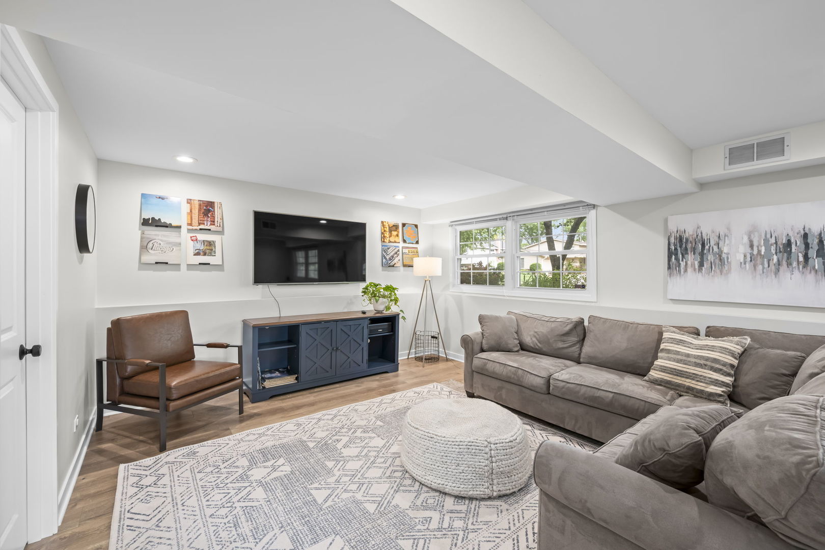 Arlington Heights, IL 60004