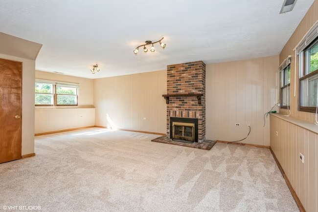 1121 Needham Road, Naperville, IL 60563