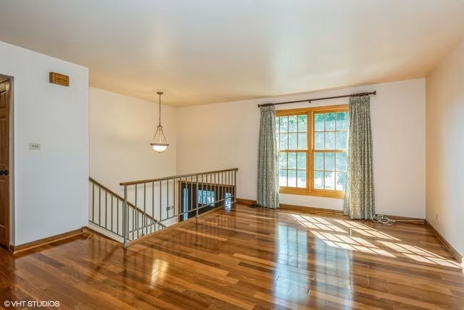 1121 Needham Road, Naperville, IL 60563