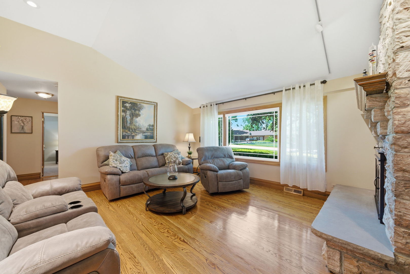 20W545 Moreland Avenue, Addison, IL 60101