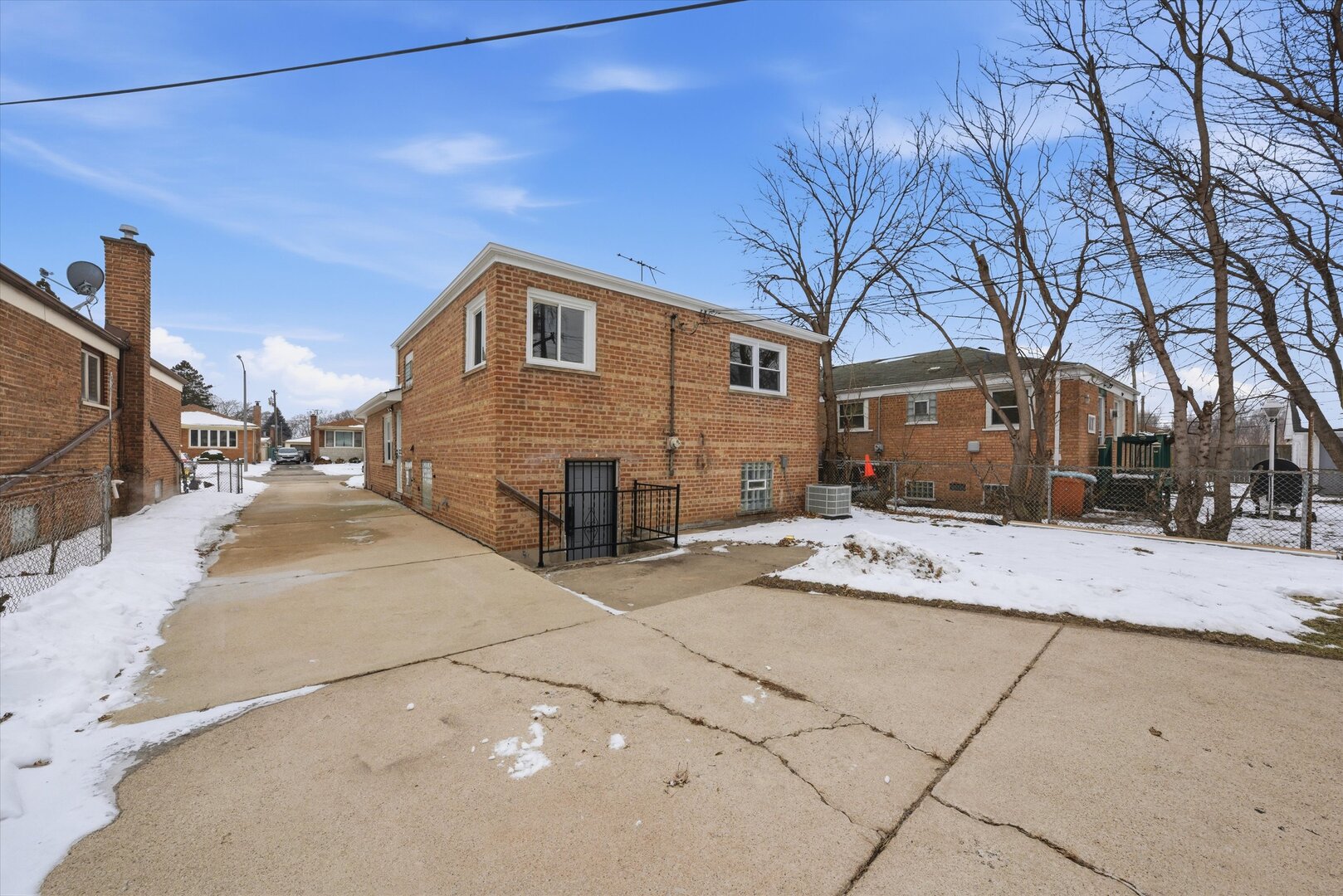 14223 University Avenue, Dolton, IL 60419