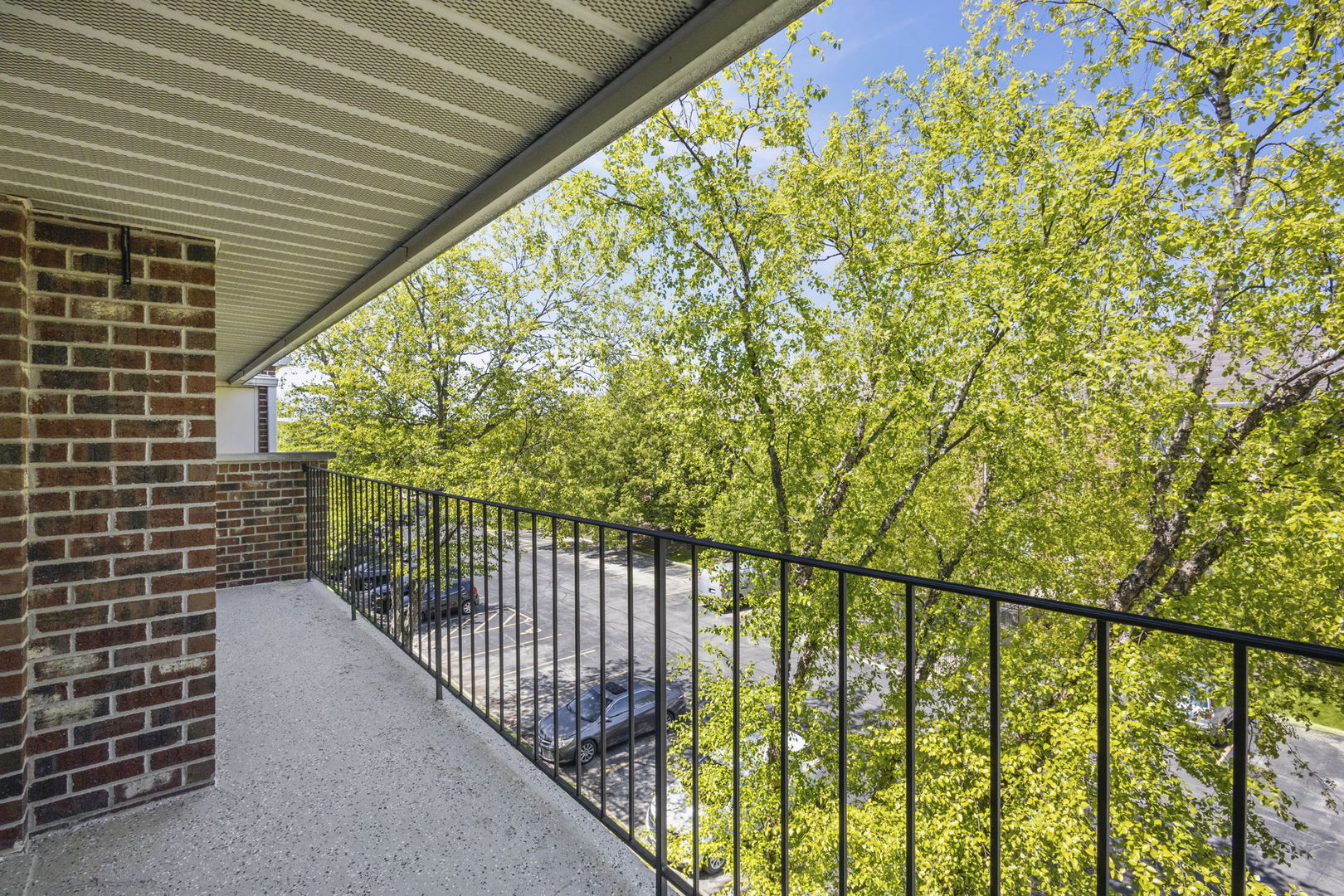 540 Biesterfield Road #B314, Elk Grove Village, IL 60007