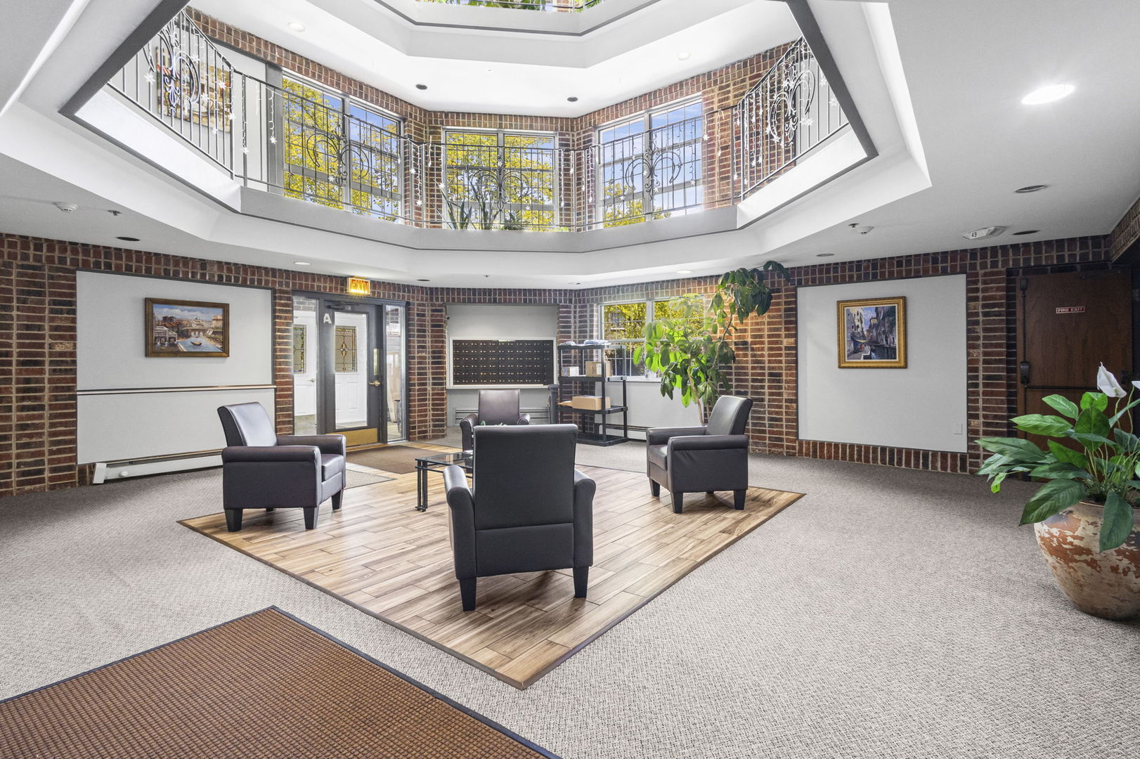 540 Biesterfield Road #B314, Elk Grove Village, IL 60007