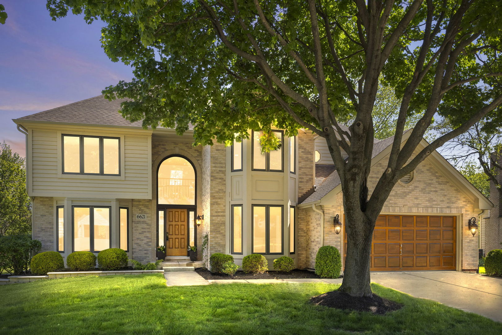 6621 Greene Road, Woodridge, IL 60517