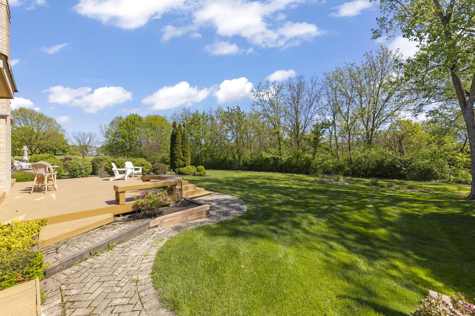 6621 Greene Road, Woodridge, IL 60517