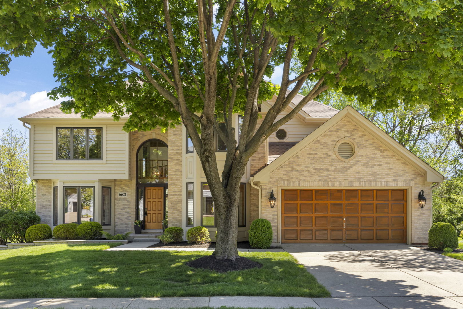 6621 Greene Road, Woodridge, IL 60517