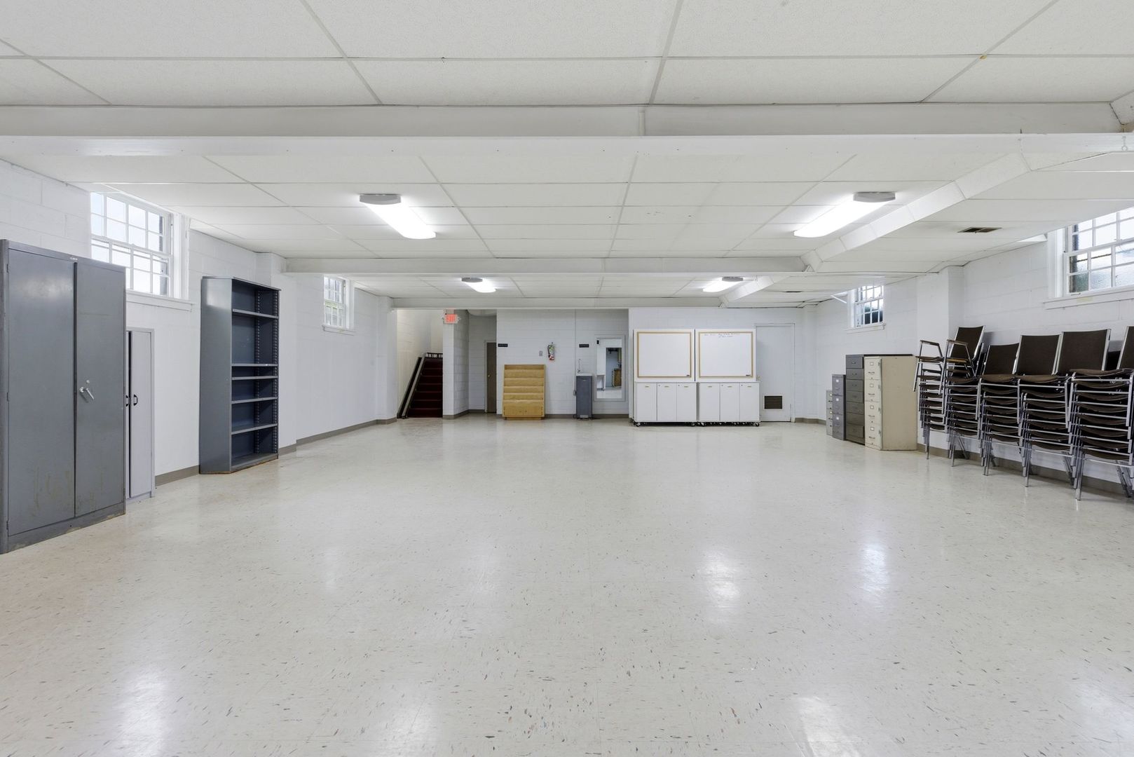 405 S Westmore-Meyers Avenue, Lombard, IL 60148