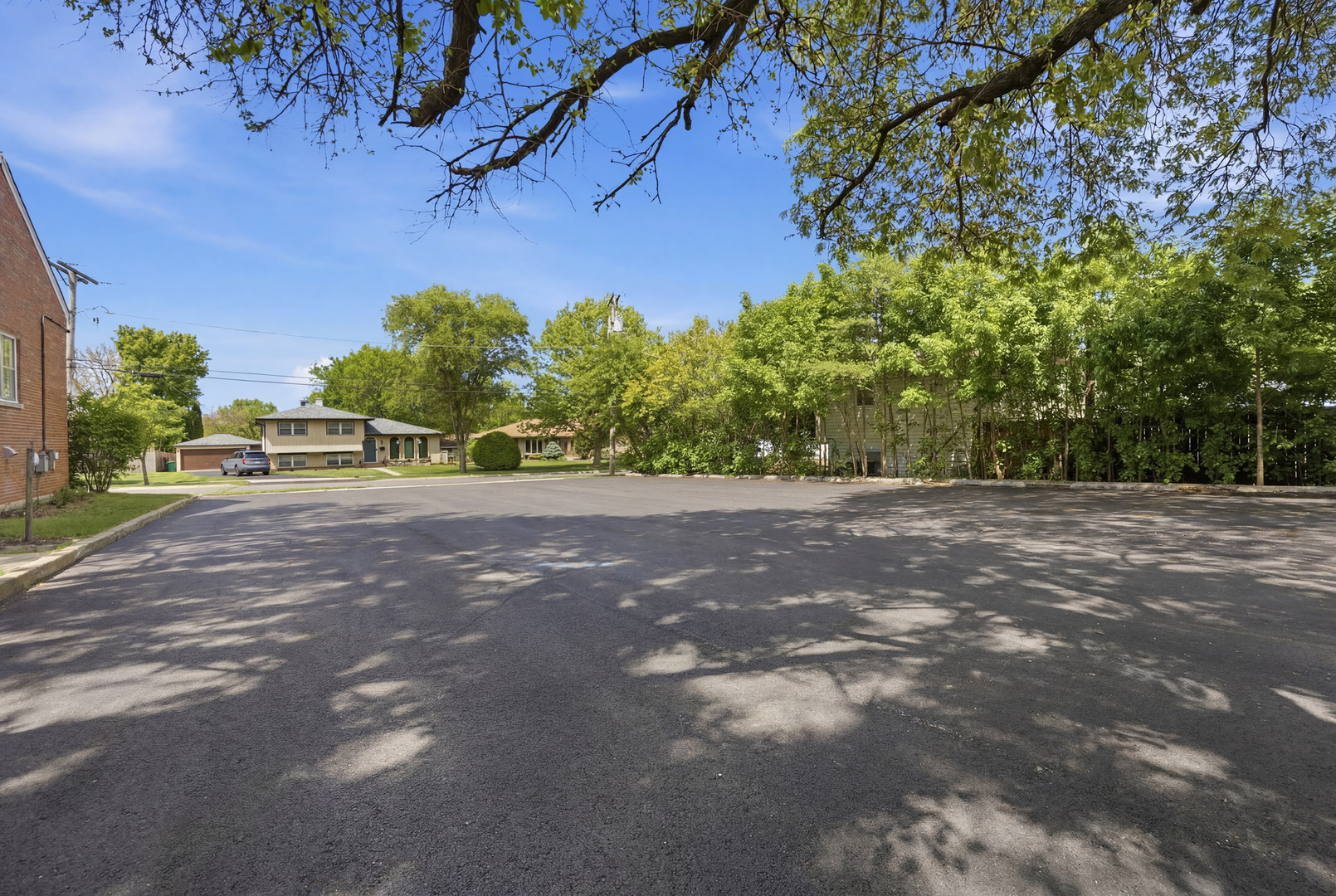 405 S Westmore-Meyers Avenue, Lombard, IL 60148