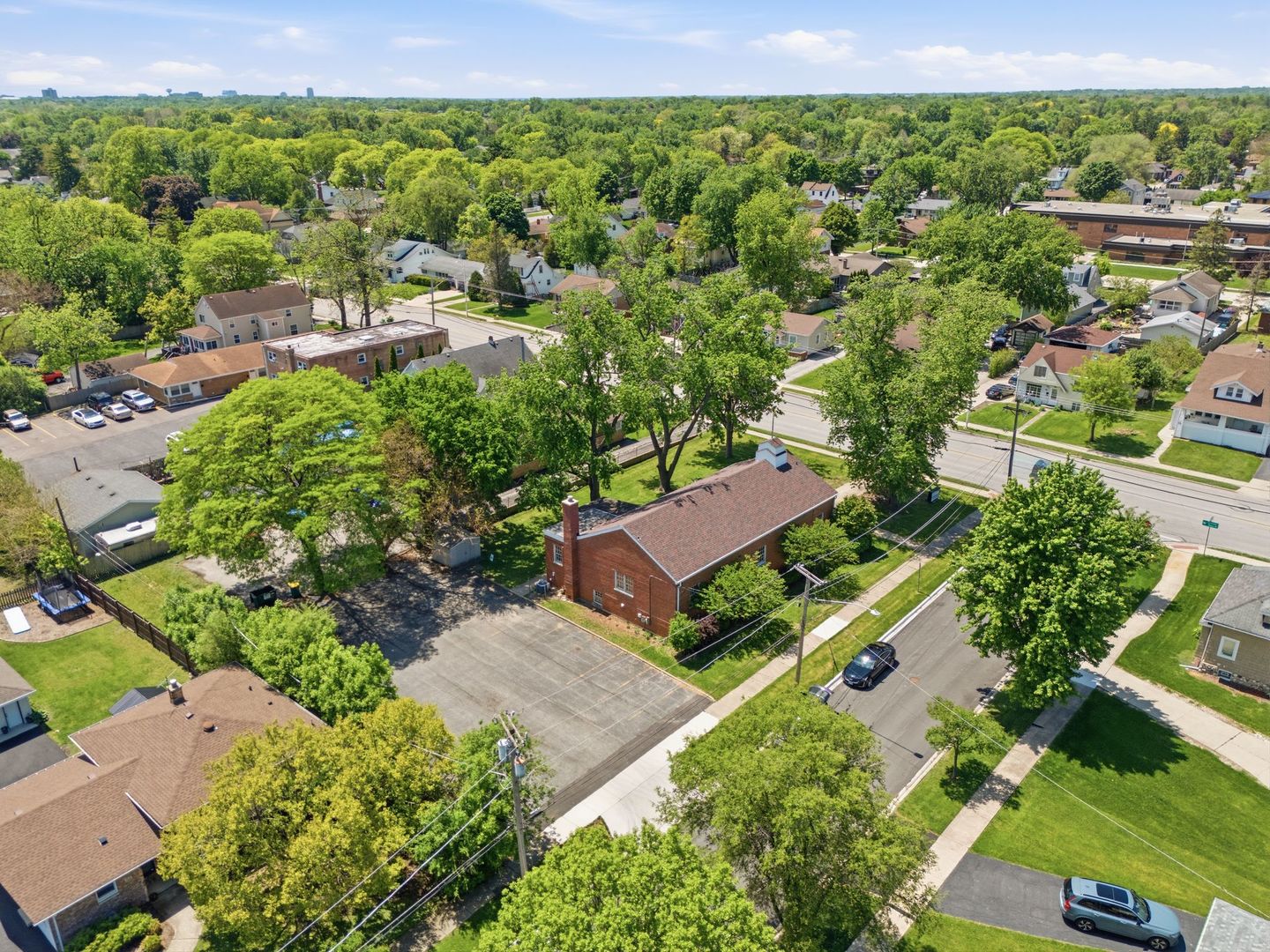 405 S Westmore-Meyers Avenue, Lombard, IL 60148