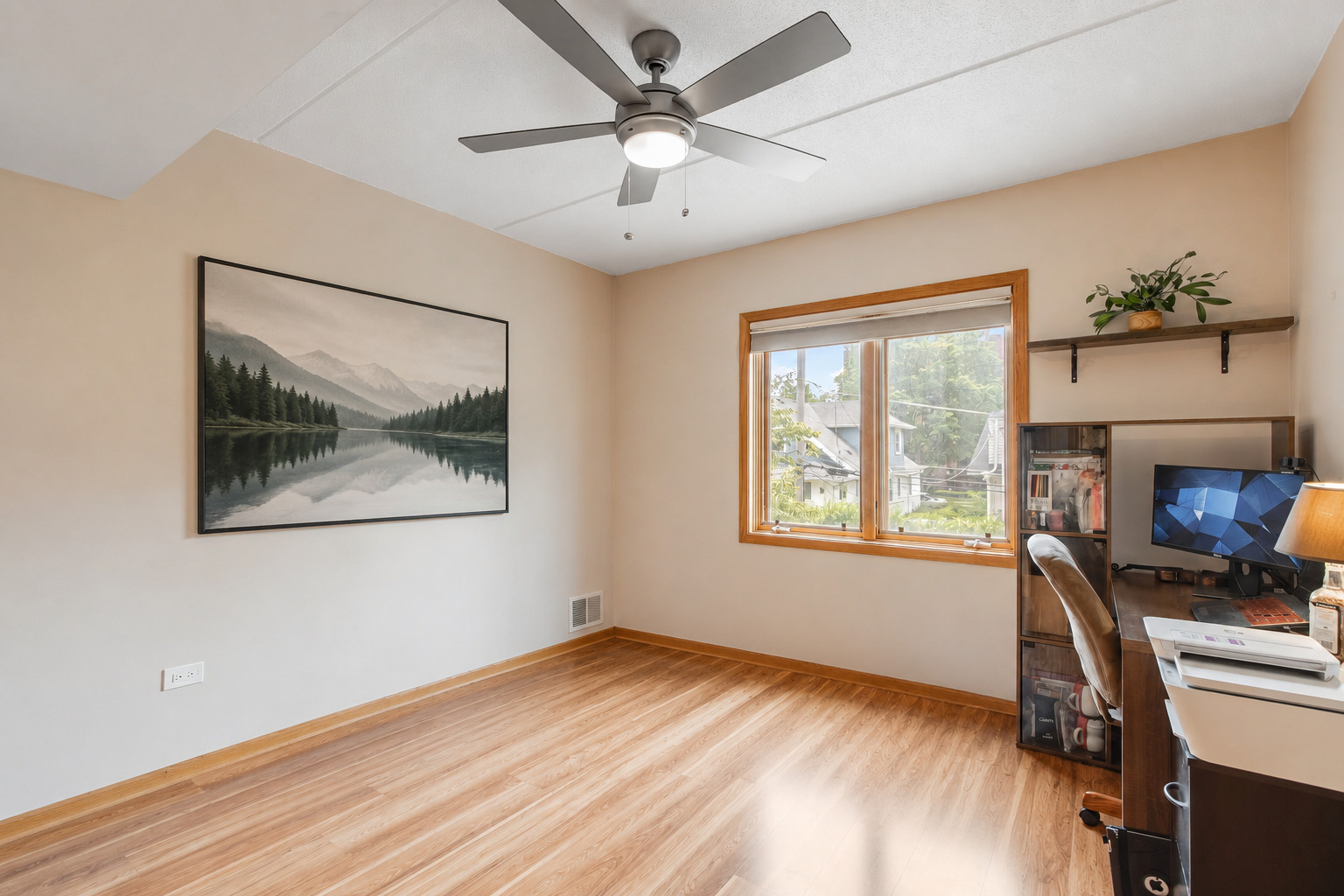1477 E Thacker Street #205, Des Plaines, IL 60016