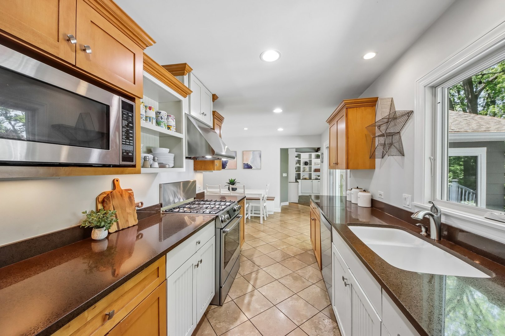 15460 W Wildwood Court, Libertyville, IL 60048