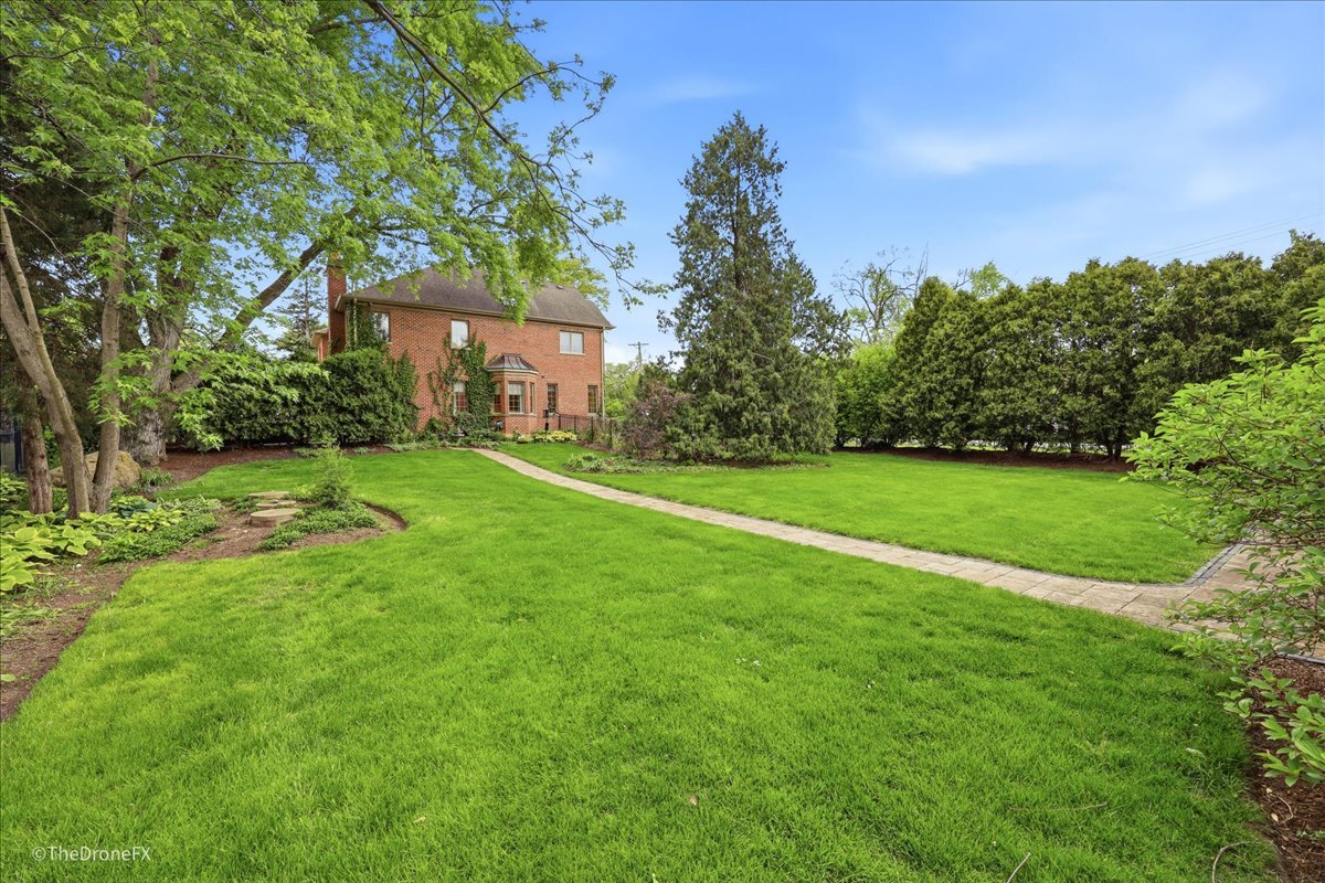 540 N Columbine Avenue, Lombard, IL 60148