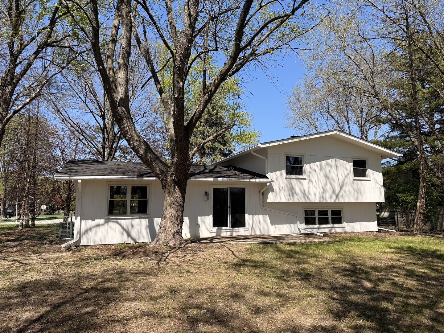 28W555 Leverenz Road, Naperville, IL 60564