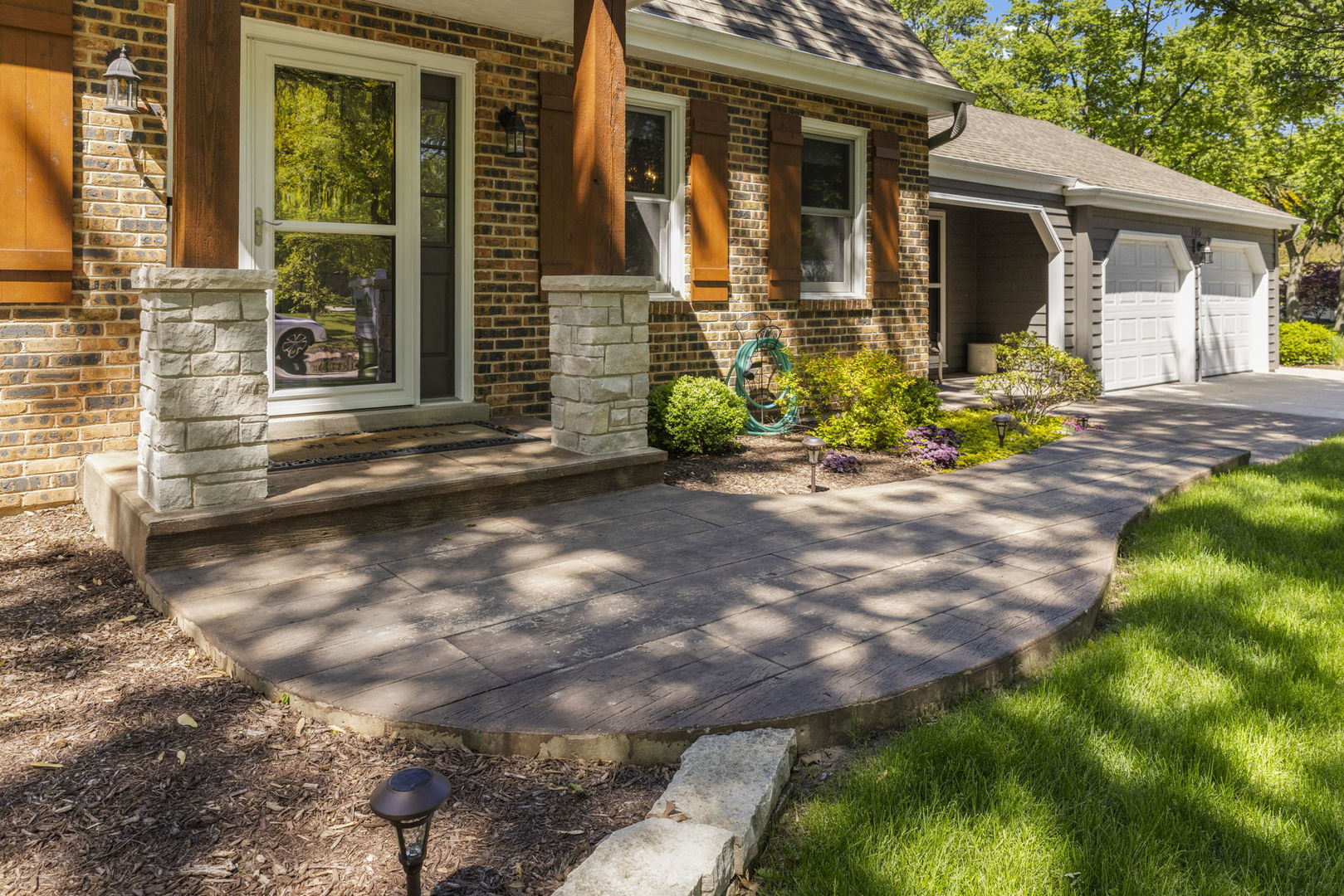 105 Thrush Lane, Naperville, IL 60540