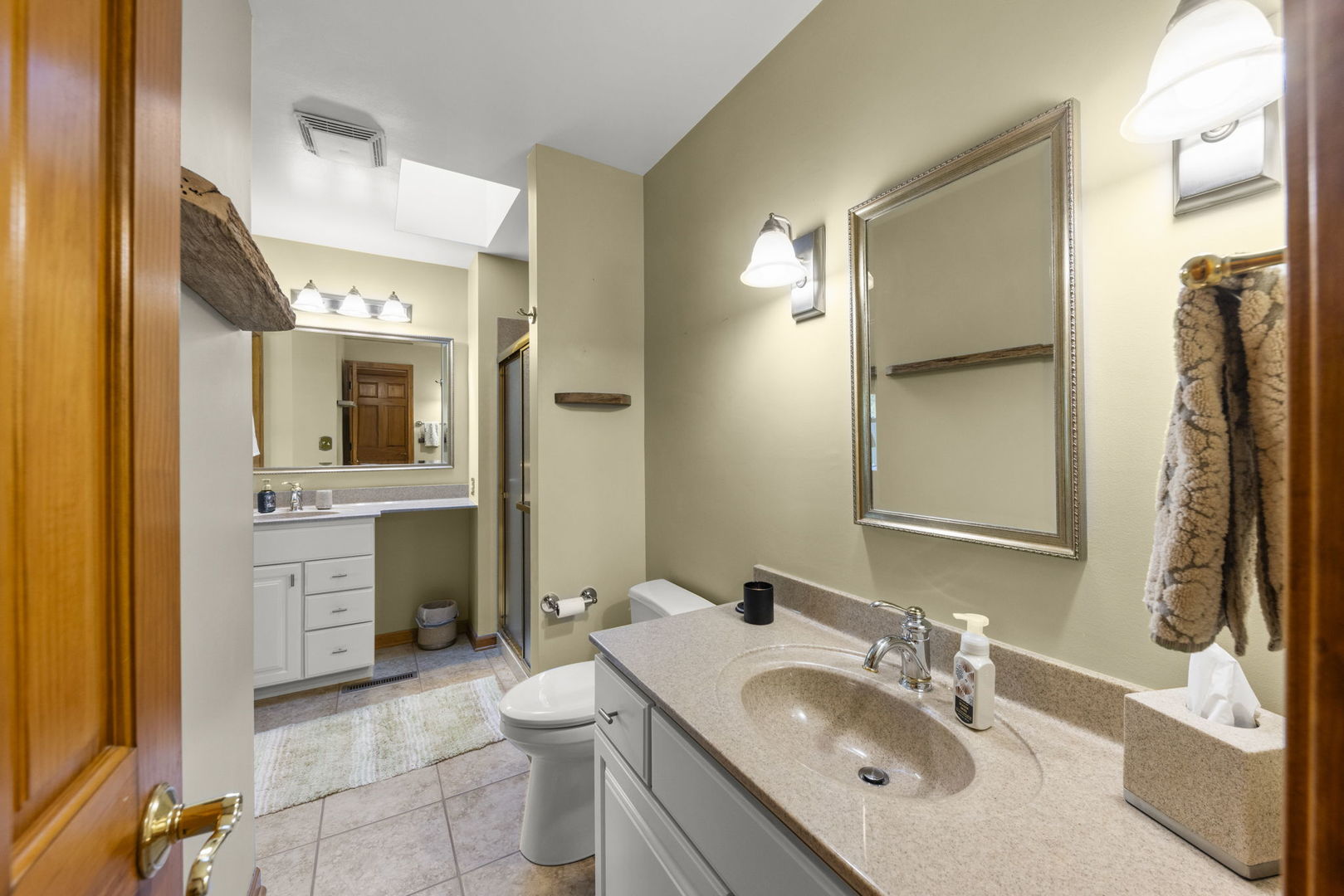 105 Thrush Lane, Naperville, IL 60540