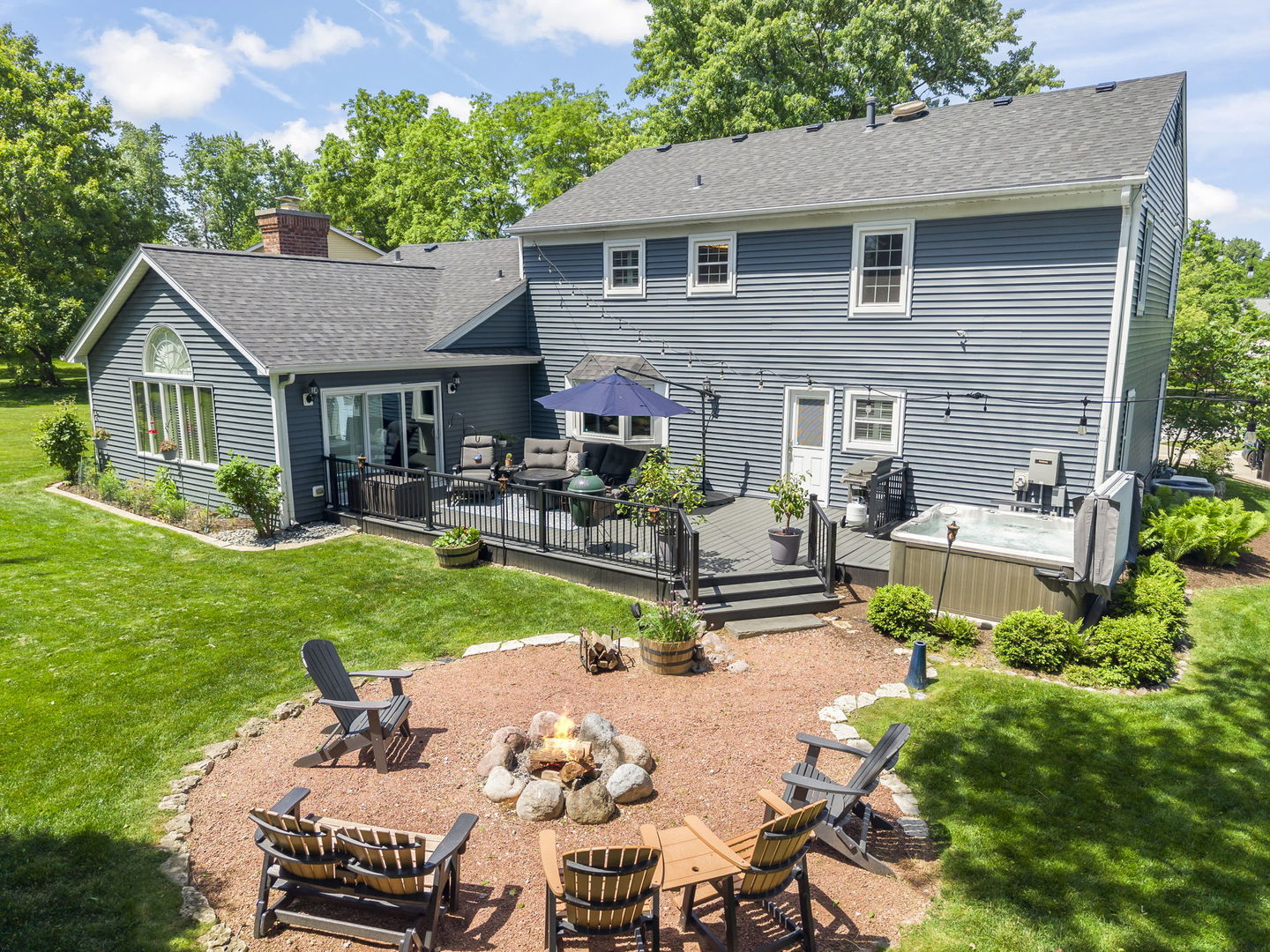 1525 Almond Court, Downers Grove, IL 60515