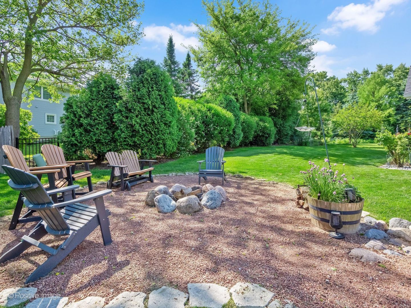 1525 Almond Court, Downers Grove, IL 60515