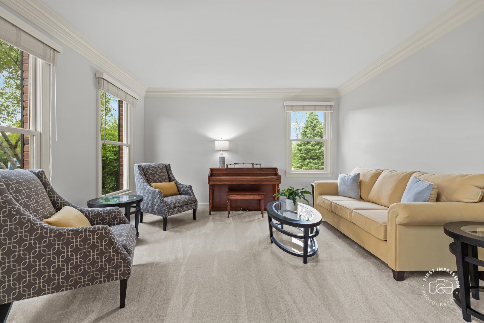 38W535 RED BAY Court, St. Charles, IL 60175