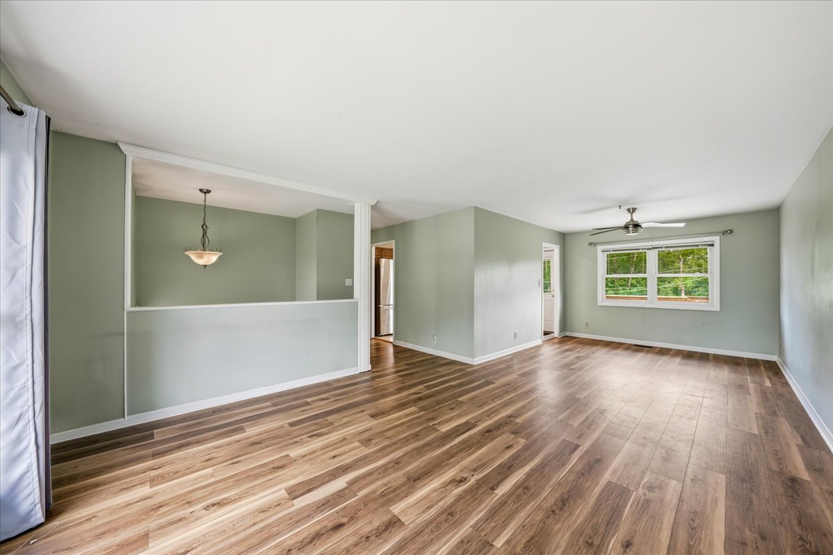315 S Park Boulevard, Streamwood, IL 60107