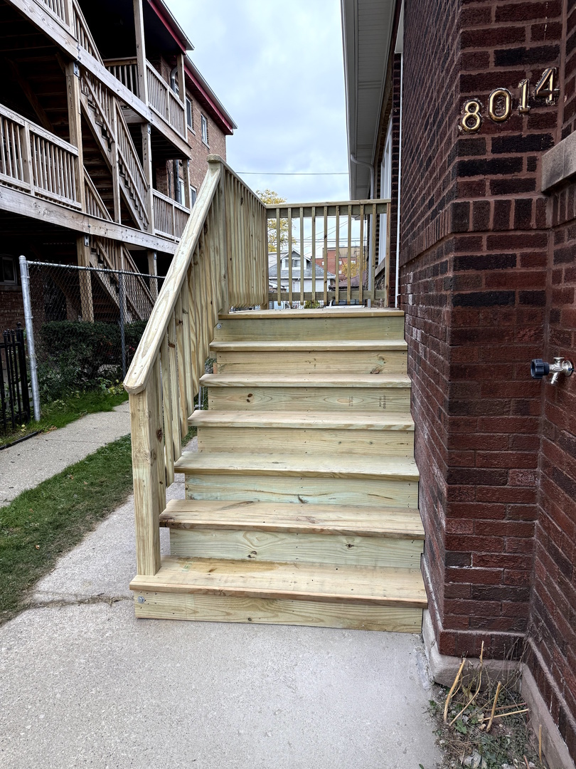 8014 S Yates Boulevard, Chicago, IL 60617
