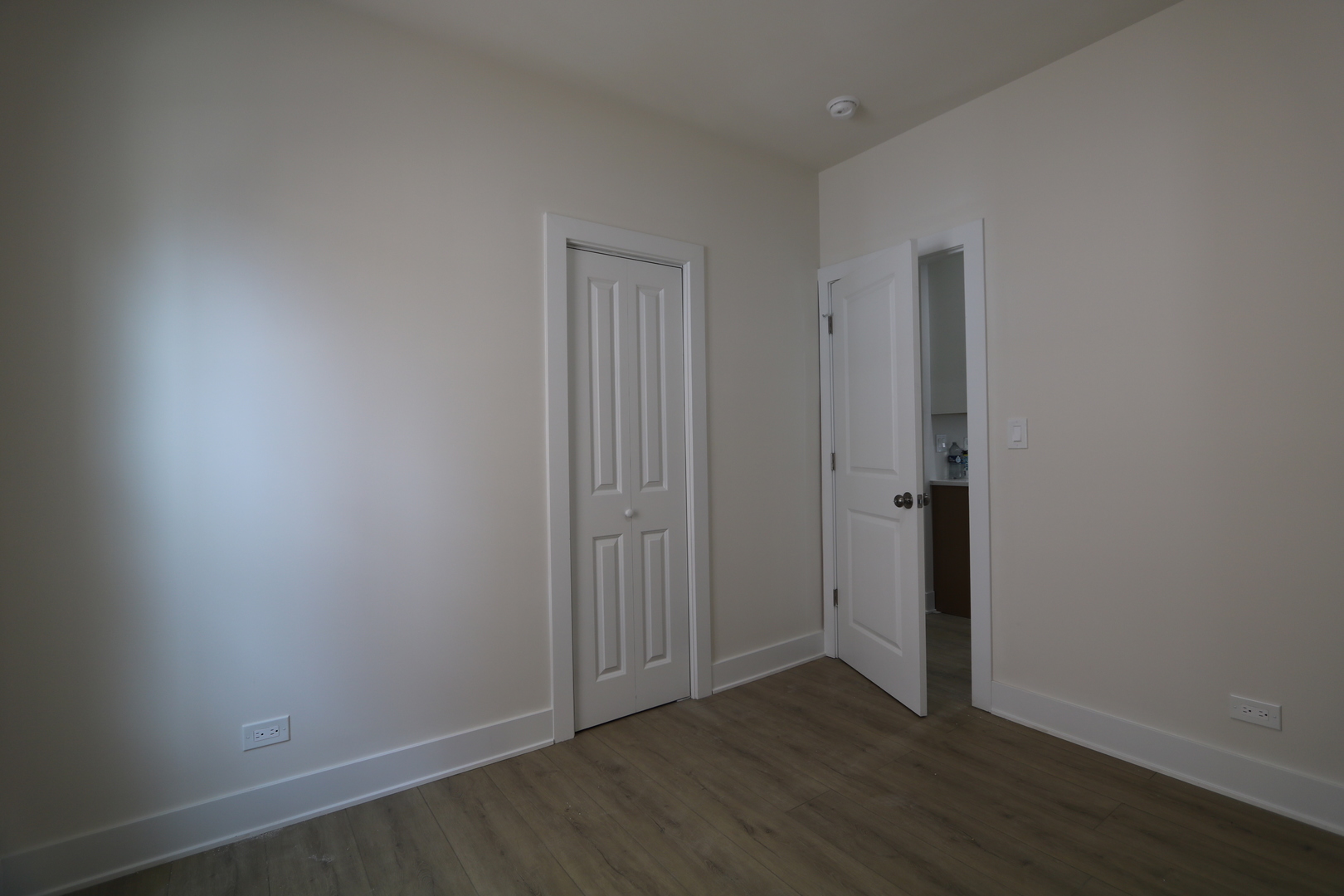 8014 S Yates Boulevard, Chicago, IL 60617