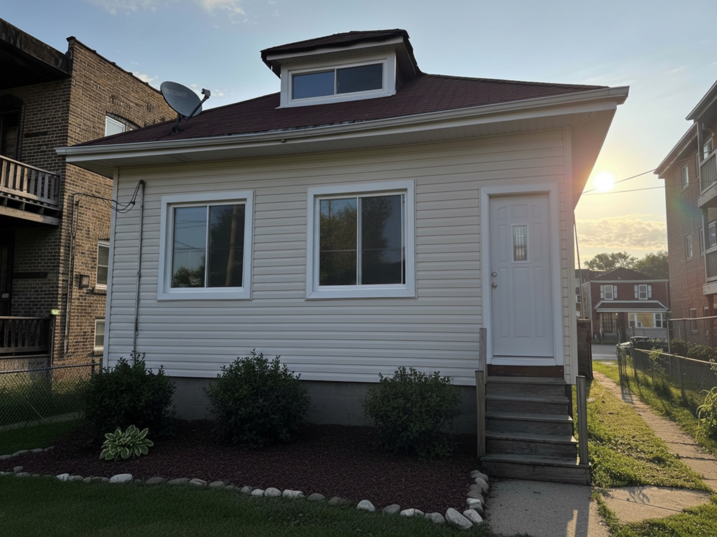 8014 S Yates Boulevard, Chicago, IL 60617