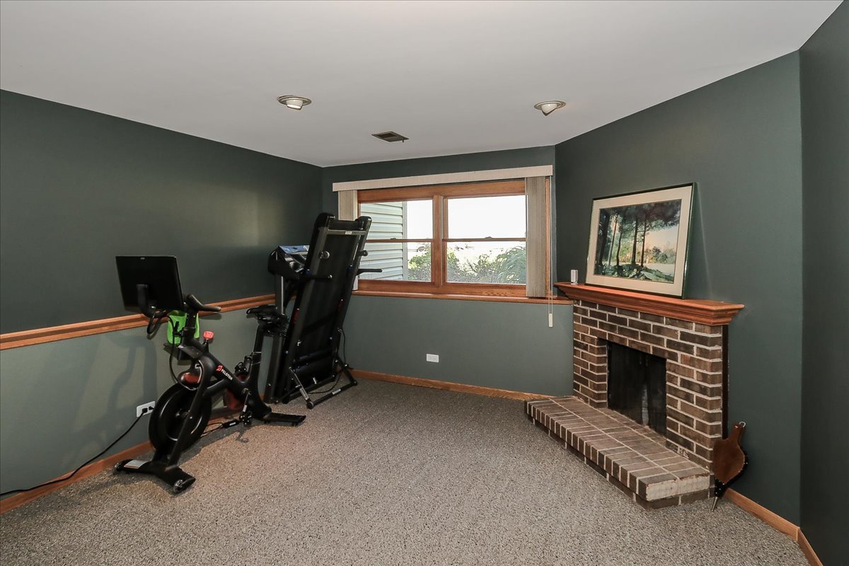 818 Indigo Court, Lake Zurich, IL 60047