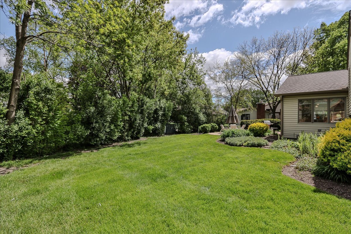 818 Indigo Court, Lake Zurich, IL 60047