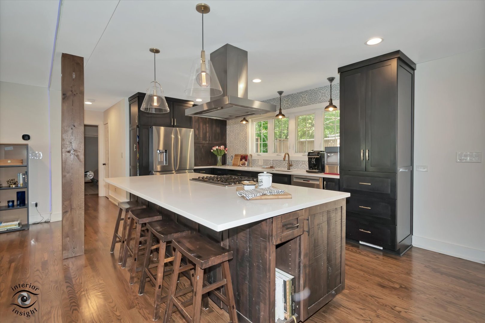 829 E Porter Avenue, Naperville, IL 60540