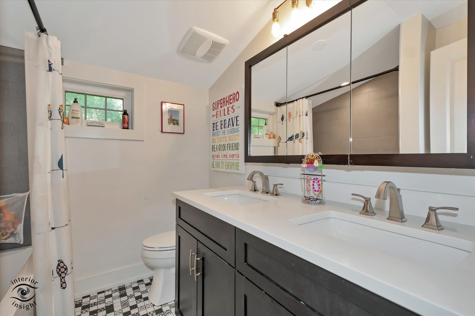 829 E Porter Avenue, Naperville, IL 60540