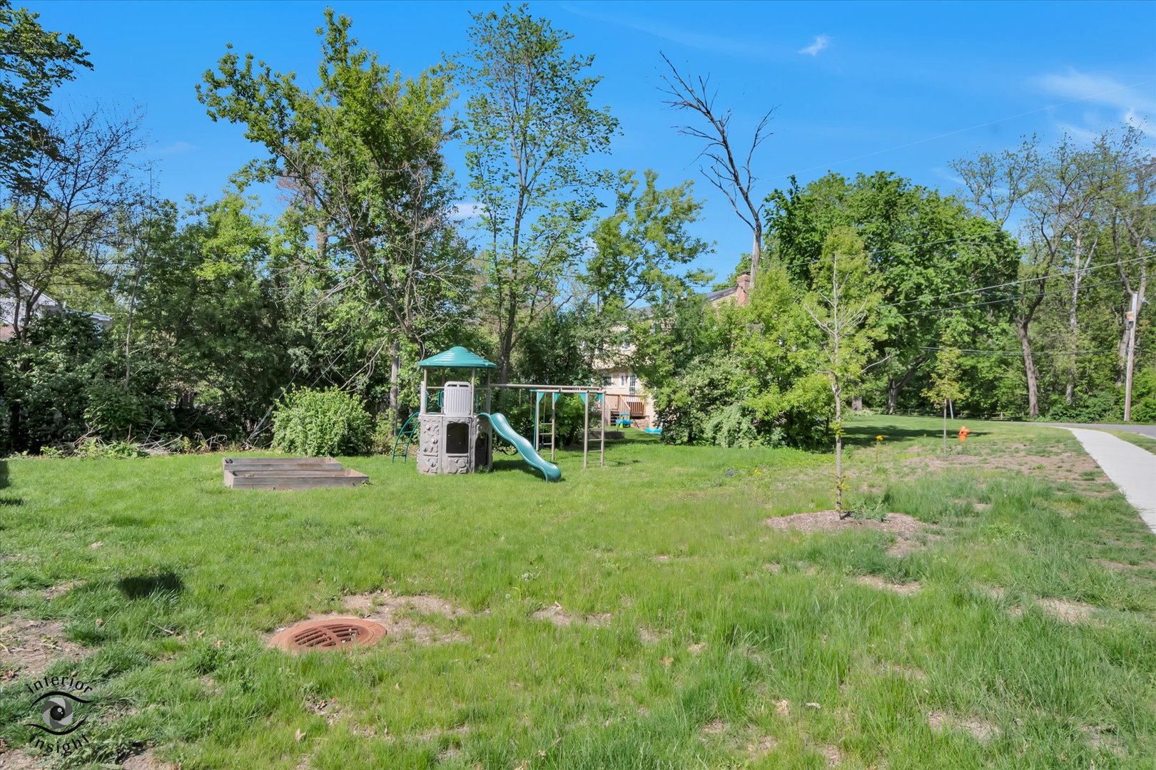 829 E Porter Avenue, Naperville, IL 60540