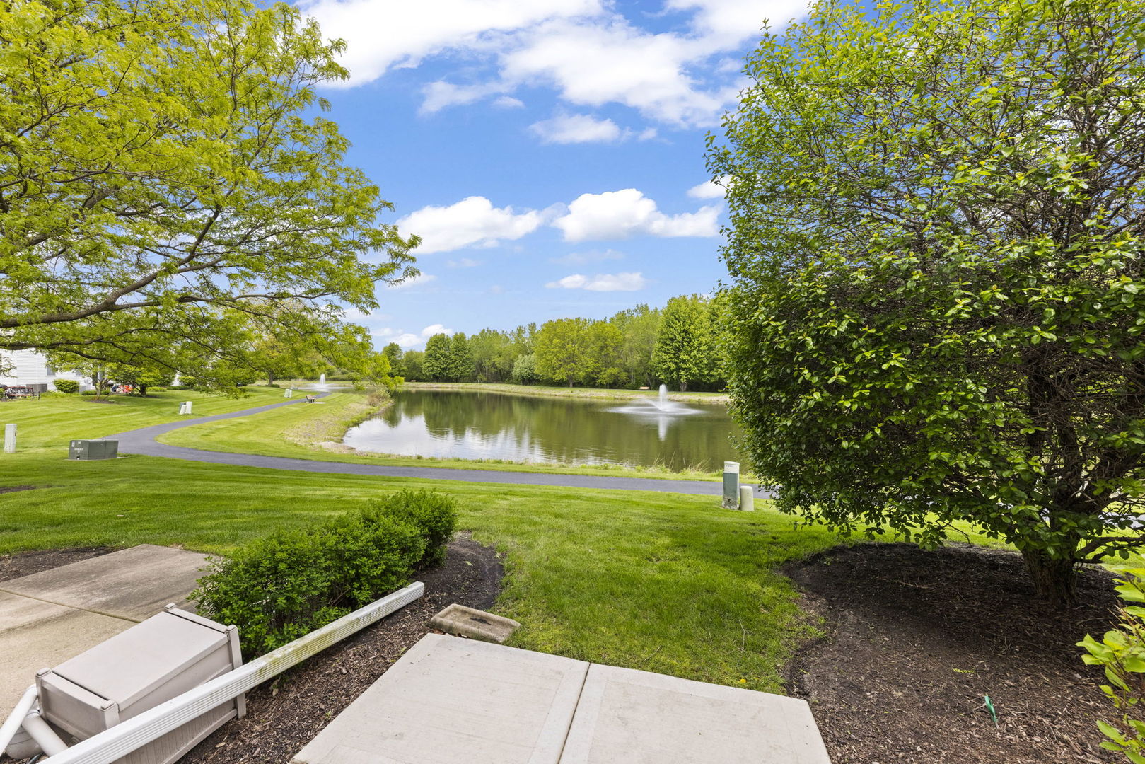 2448 Reflections Drive, Aurora, IL 60502