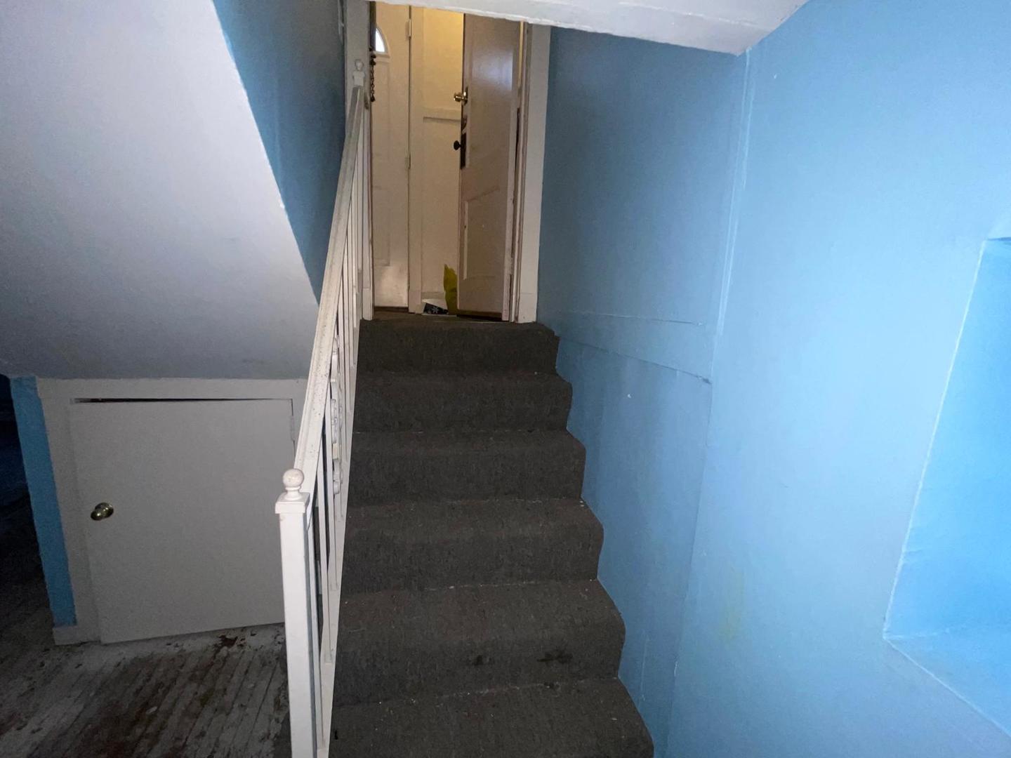 6451 S Vernon Avenue, Chicago, IL 60637